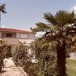 Floresita Apartman