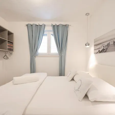 Floresita Lejlighed *