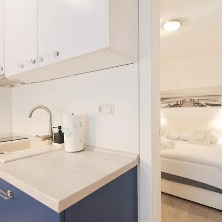 Floresita Apartman *