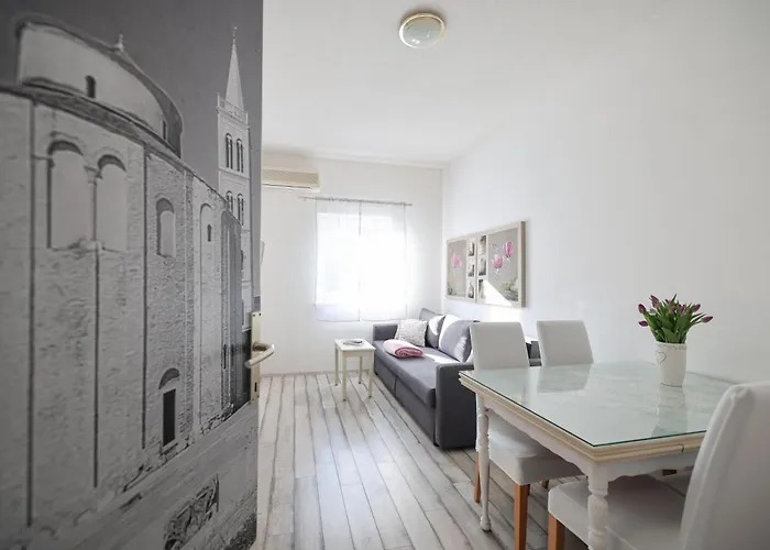 Apartman Floresita *